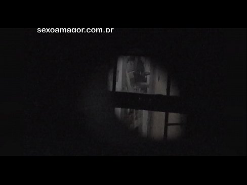 ❤️ Blondie word in die geheim video-opgeneem deur 'n buurtvoyeur wat agter hol bakstene versteek is Fokvideo by porn af.sexogolic-info.ru ❌️❤